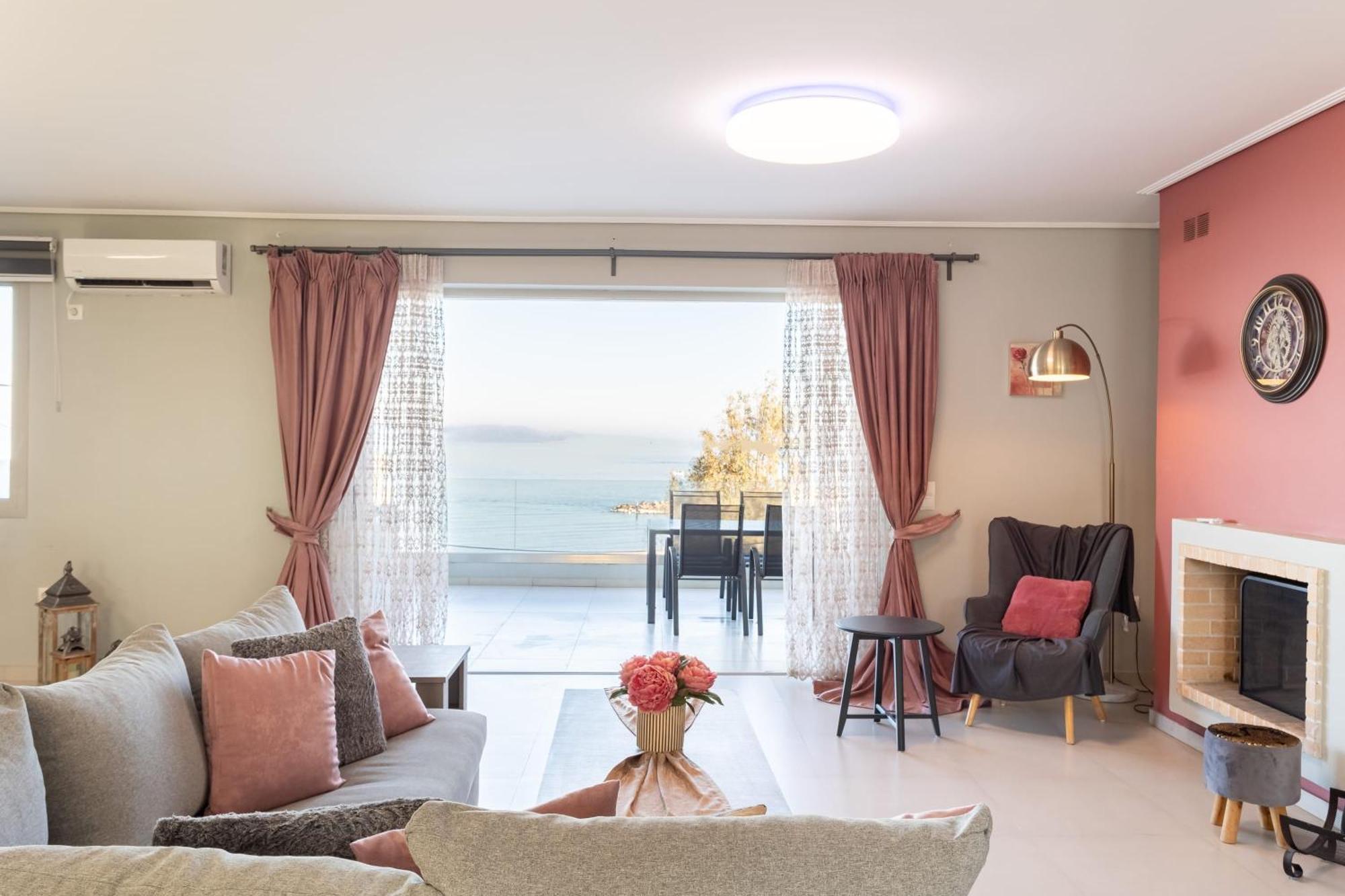 Beachfront Artemida Retreat - Peony Seabreeze Gem المظهر الخارجي الصورة