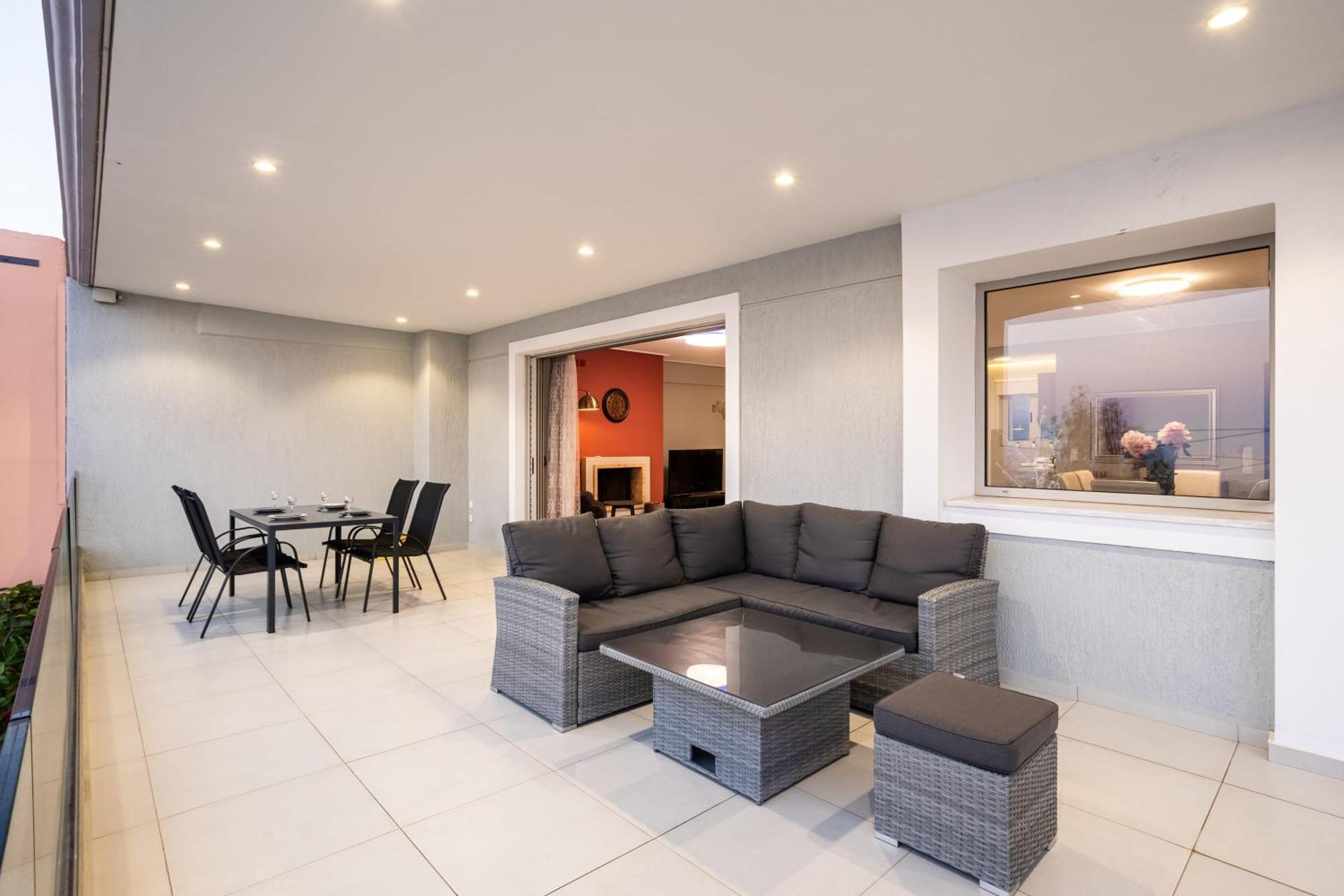Beachfront Artemida Retreat - Peony Seabreeze Gem المظهر الخارجي الصورة
